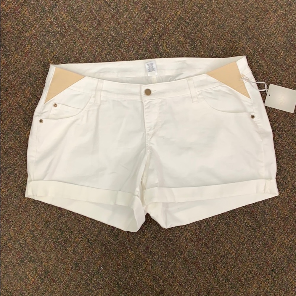 NWT A Glow White Denim Shorts